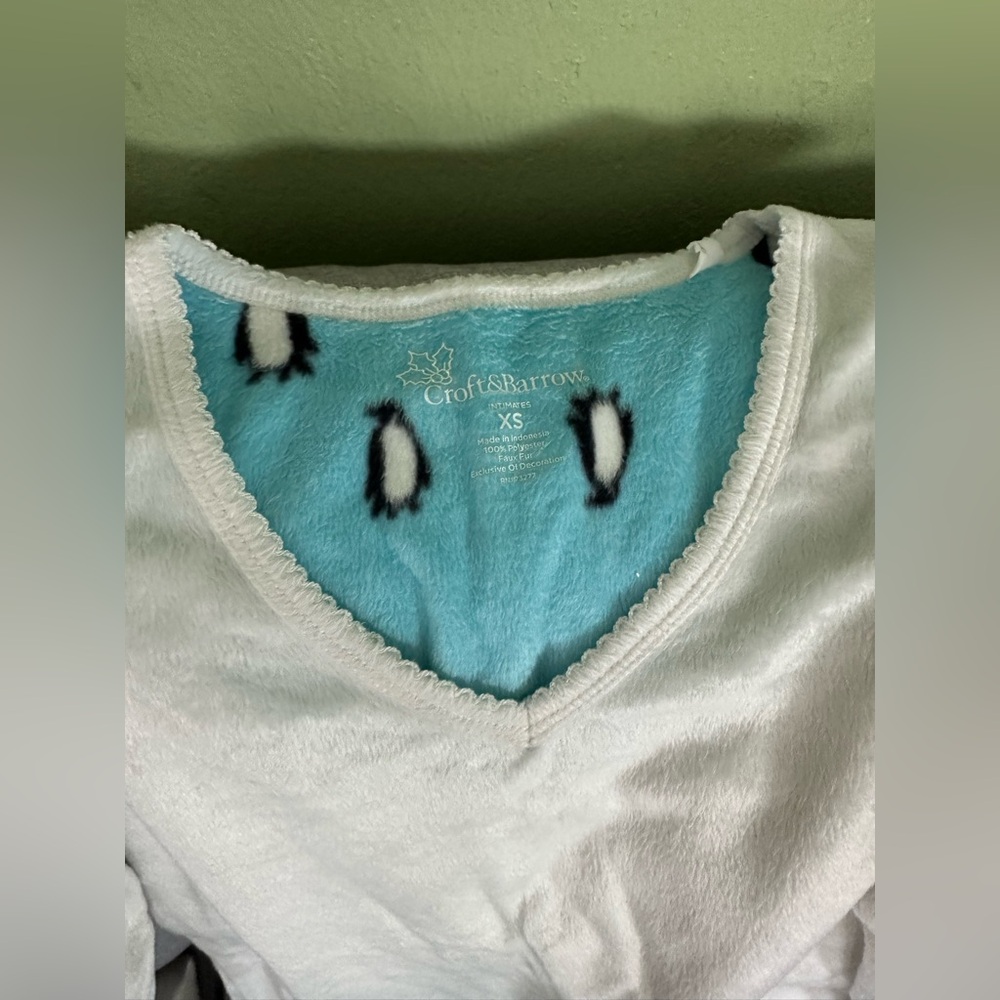 Croft & Barrow White and Blue Penguin Pajama Set - Picture 2 of 3
